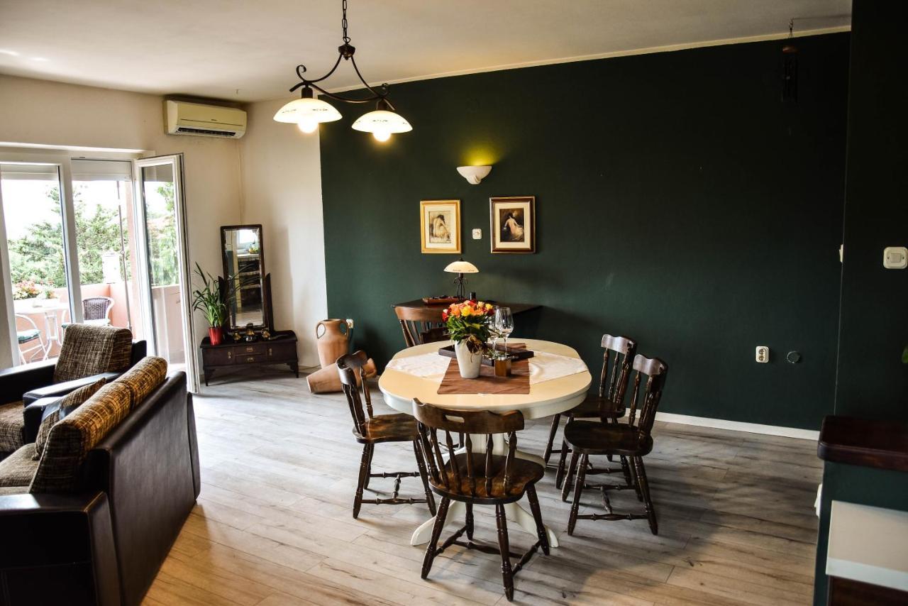 Apartman Iva Krasica  ภายนอก รูปภาพ