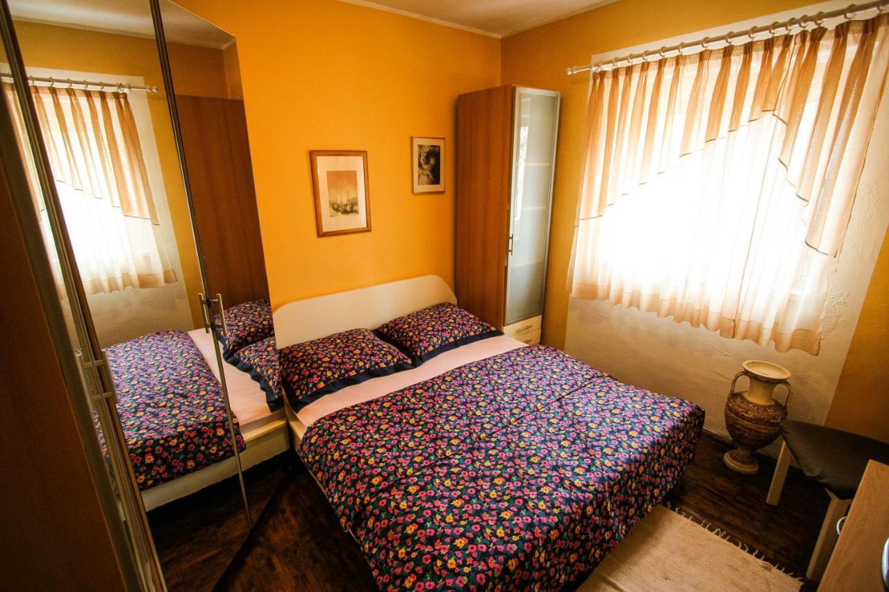 Apartman Iva Krasica  ภายนอก รูปภาพ