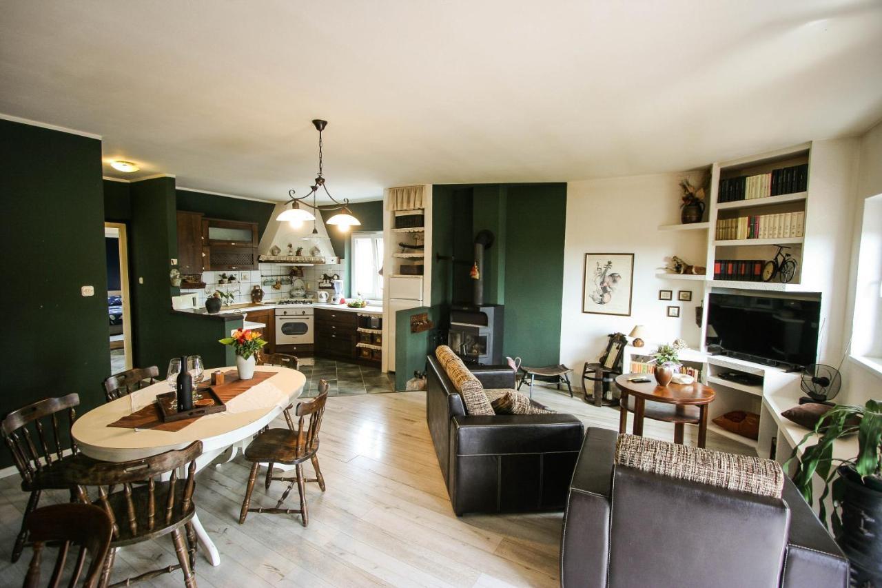 Apartman Iva Krasica  ภายนอก รูปภาพ